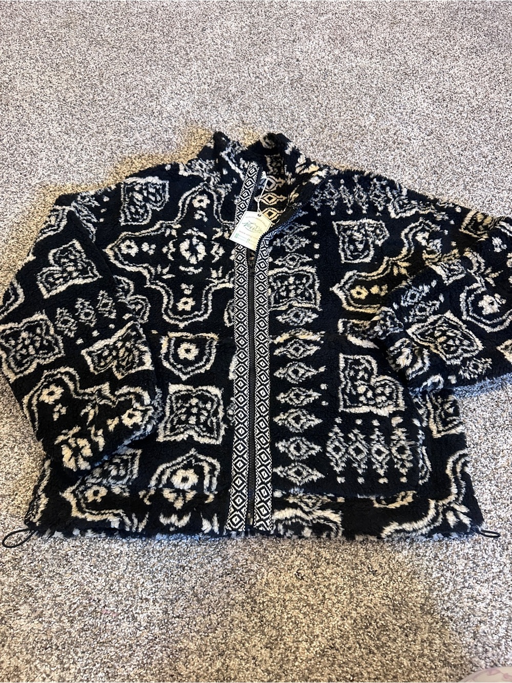Black & Cream Patterned Women's Fleece Jacket
